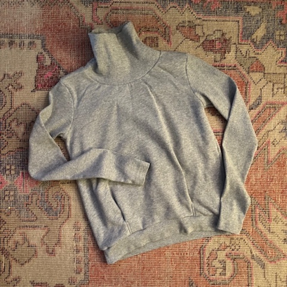 ALO Yoga Fleece Turtleneck - Size XS